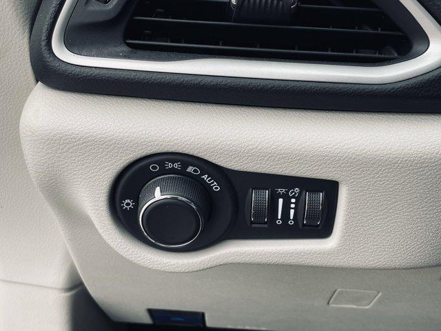 used 2017 Chrysler Pacifica car, priced at $14,500