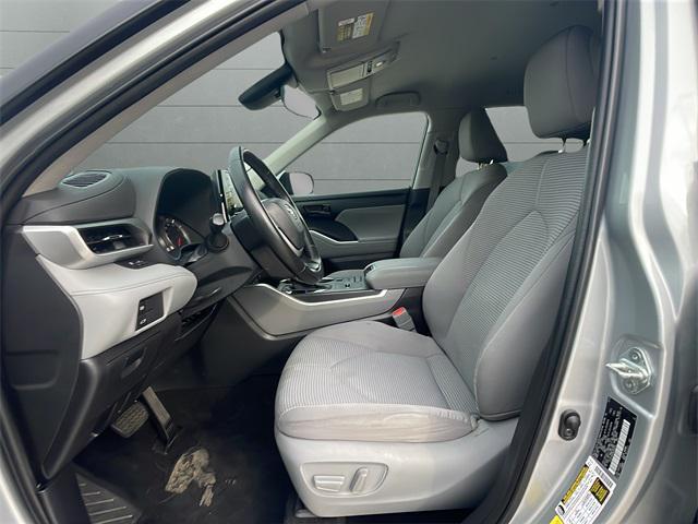 used 2022 Toyota Highlander car, priced at $29,500