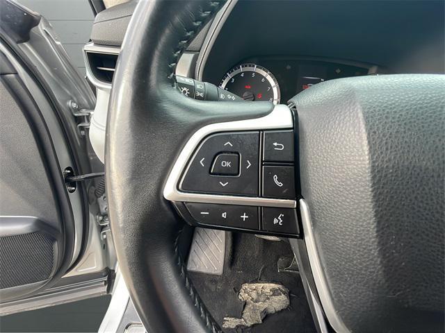 used 2022 Toyota Highlander car, priced at $29,500