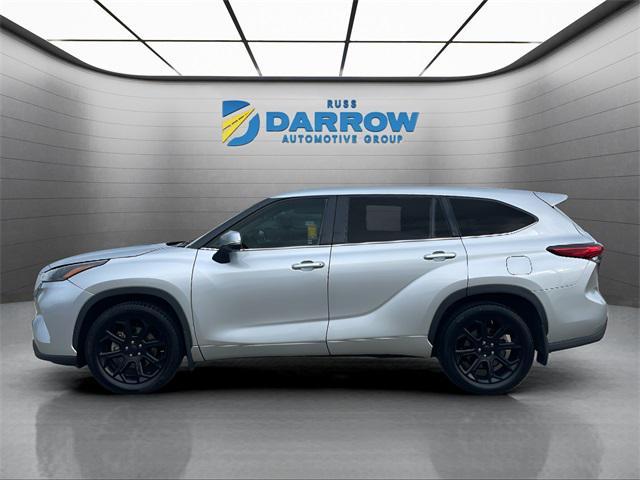 used 2022 Toyota Highlander car, priced at $29,500