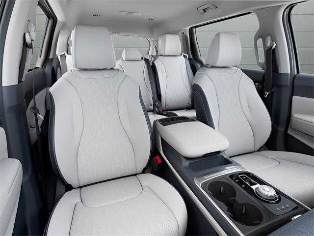 new 2025 Kia Carnival Hybrid car, priced at $43,130