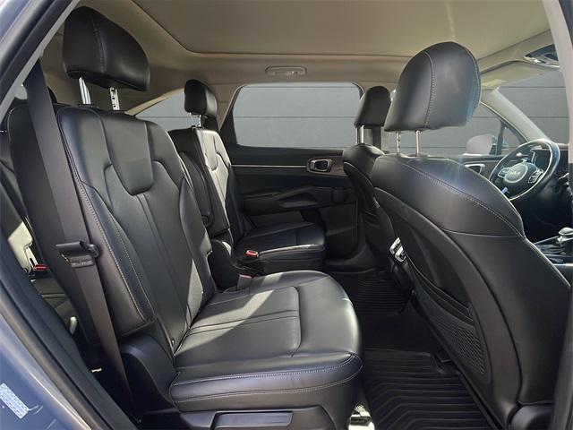 used 2022 Kia Sorento car, priced at $25,994