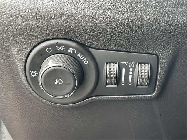 used 2023 Jeep Compass car, priced at $21,400