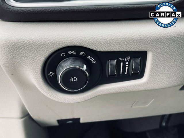 used 2017 Chrysler Pacifica car, priced at $13,900