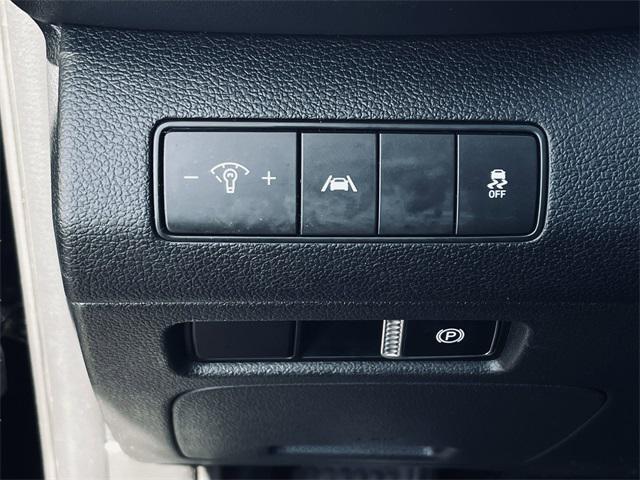 used 2022 Hyundai Santa Fe car, priced at $25,250