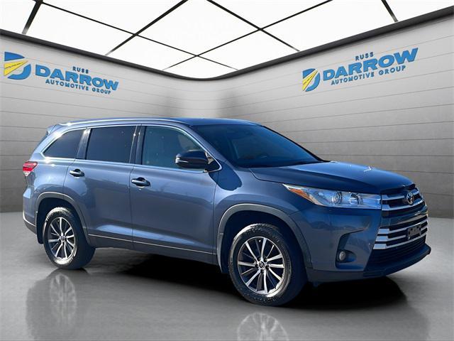 used 2019 Toyota Highlander car, priced at $22,400