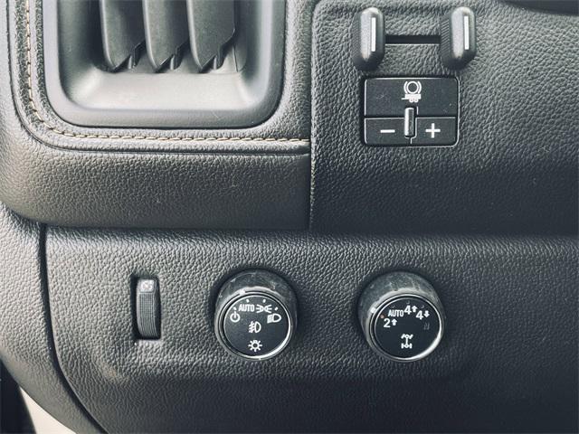 used 2022 GMC Canyon car, priced at $32,200
