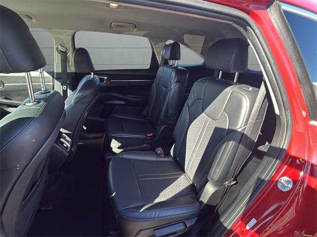 used 2021 Kia Sorento Hybrid car, priced at $24,994