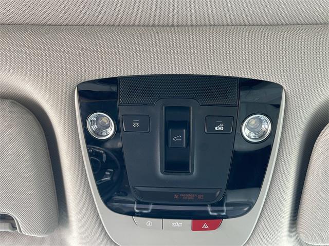 used 2023 Kia Sorento car, priced at $33,500
