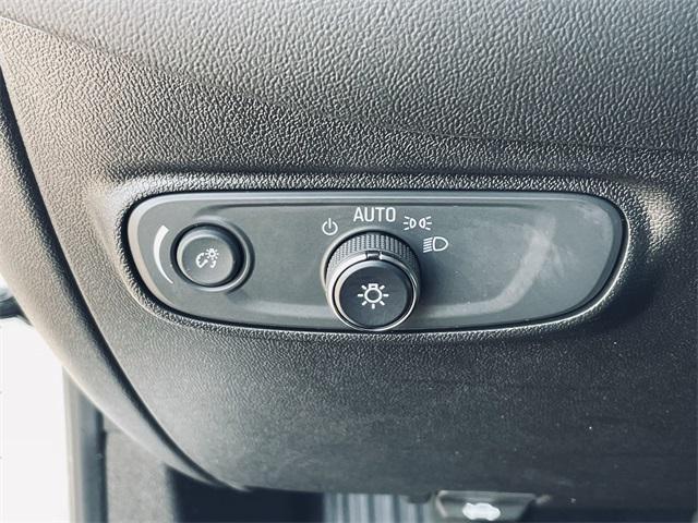 used 2022 Chevrolet Equinox car, priced at $17,500