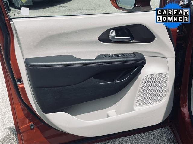 used 2018 Chrysler Pacifica car, priced at $12,500