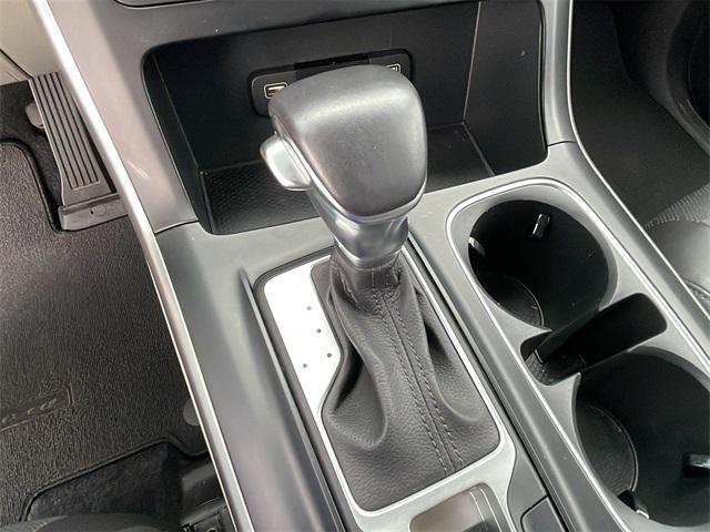 used 2024 Kia Carnival car, priced at $31,900