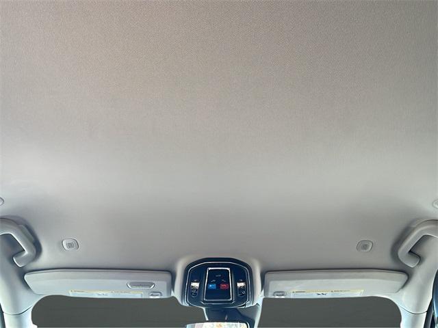 used 2024 Jeep Grand Cherokee car, priced at $32,900