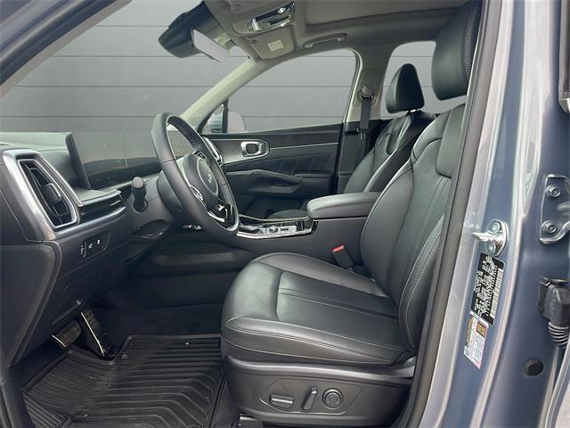 used 2025 Kia Sorento car, priced at $35,800