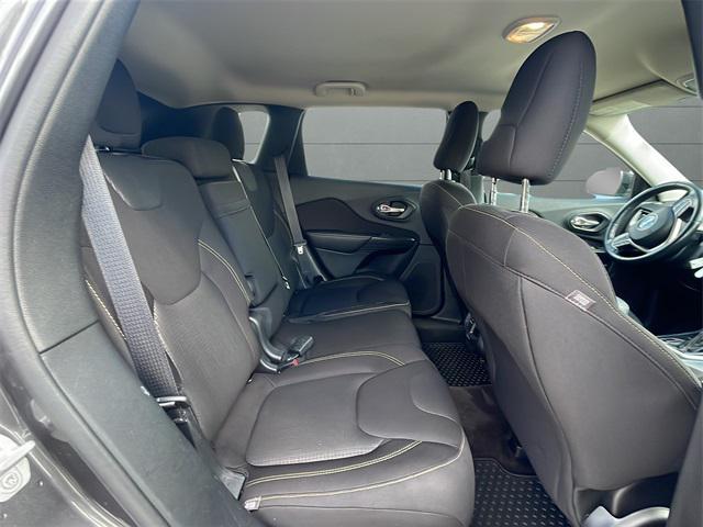 used 2016 Jeep Cherokee car, priced at $10,499