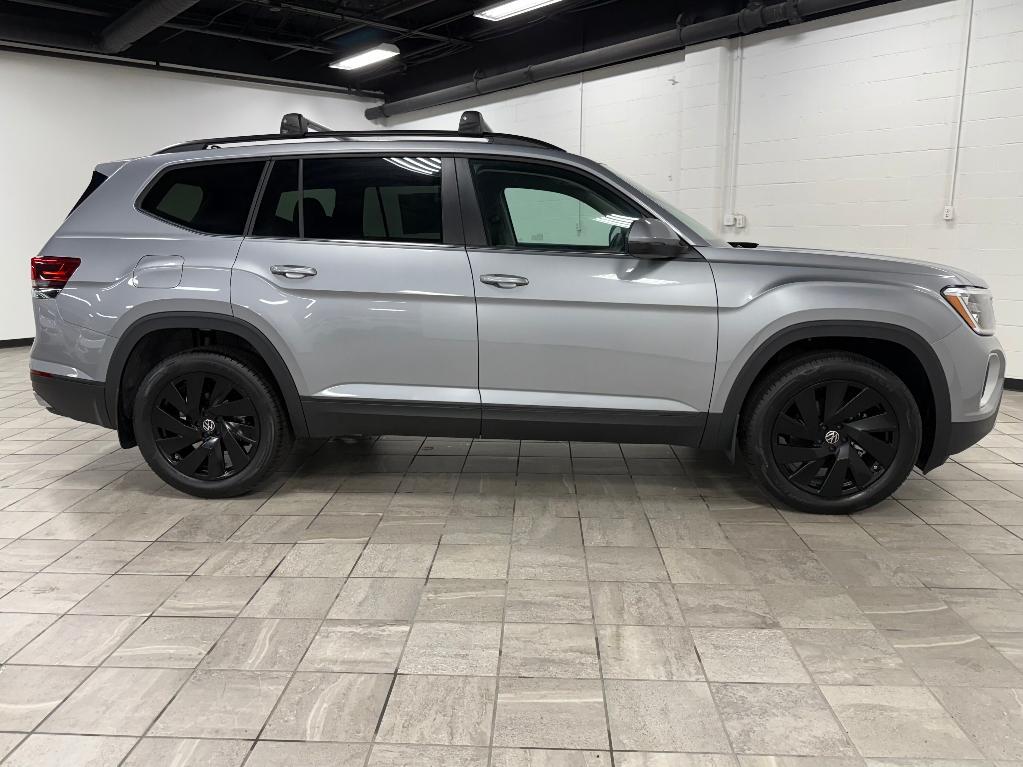 new 2026 Volkswagen Atlas car, priced at $44,716