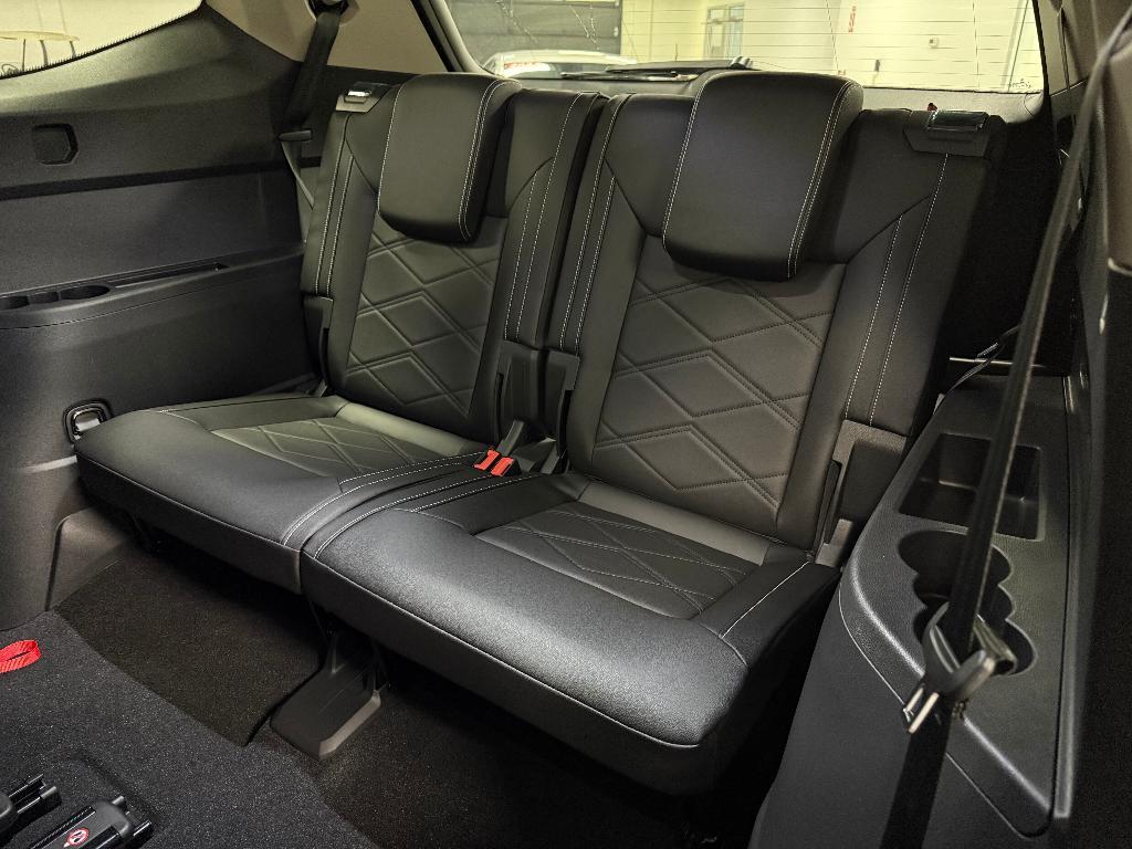 new 2026 Volkswagen Atlas car, priced at $44,716