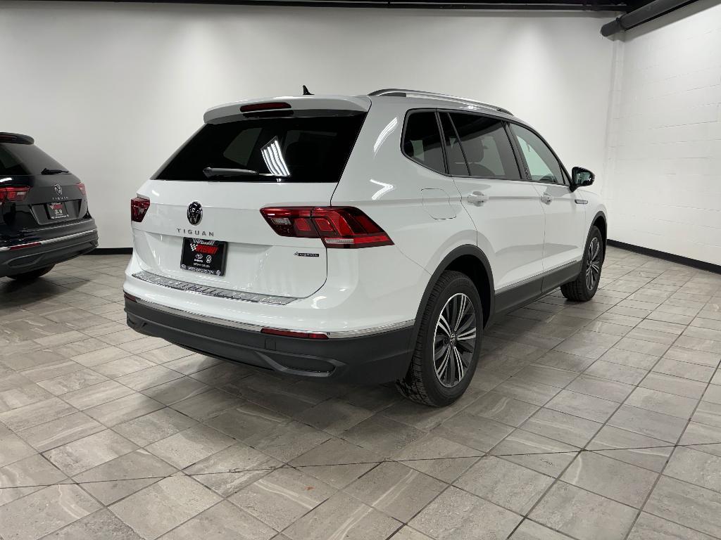 new 2024 Volkswagen Tiguan car, priced at $31,981