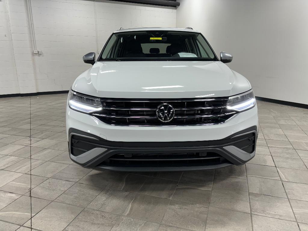 new 2024 Volkswagen Tiguan car, priced at $31,981