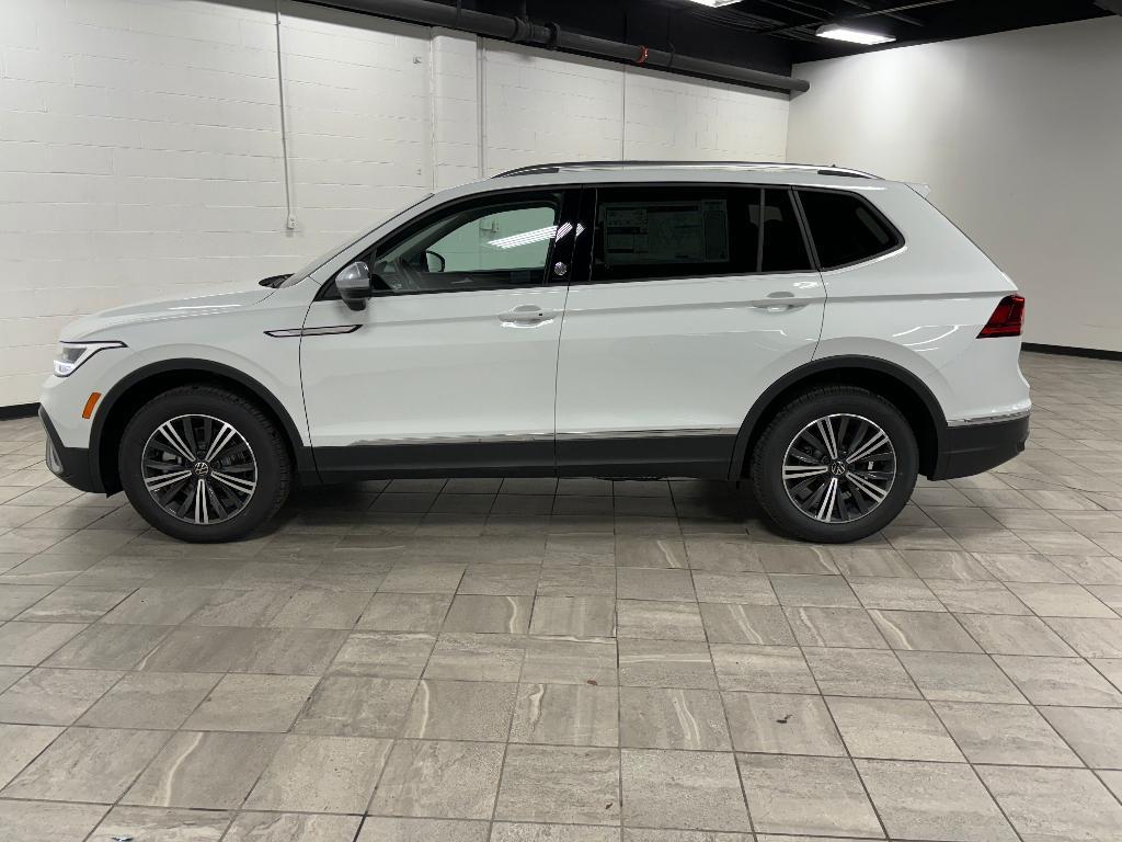 new 2024 Volkswagen Tiguan car, priced at $31,981