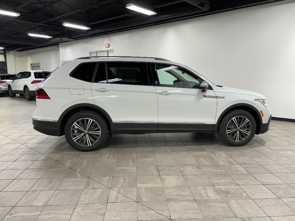 new 2024 Volkswagen Tiguan car, priced at $31,981