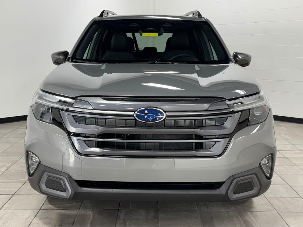 new 2025 Subaru Forester car, priced at $40,721