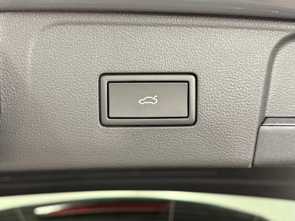 new 2026 Volkswagen Atlas car, priced at $48,982