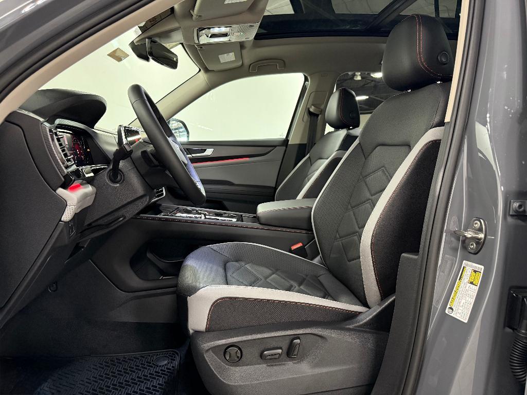 new 2026 Volkswagen Atlas car, priced at $48,982