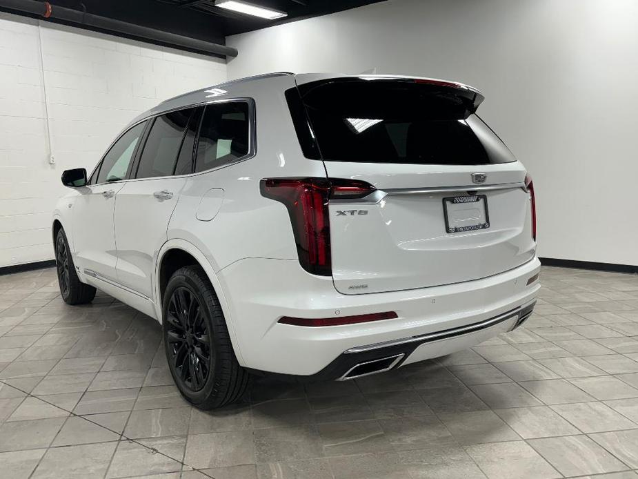 used 2022 Cadillac XT6 car, priced at $38,243