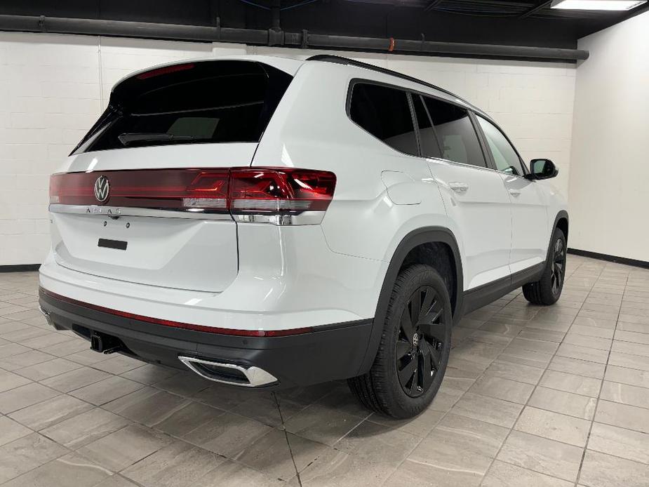 new 2024 Volkswagen Atlas car, priced at $40,529