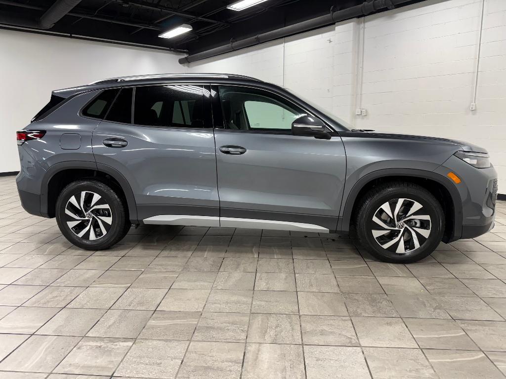 new 2025 Volkswagen Tiguan car, priced at $28,518