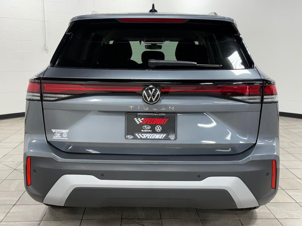 new 2025 Volkswagen Tiguan car, priced at $28,518