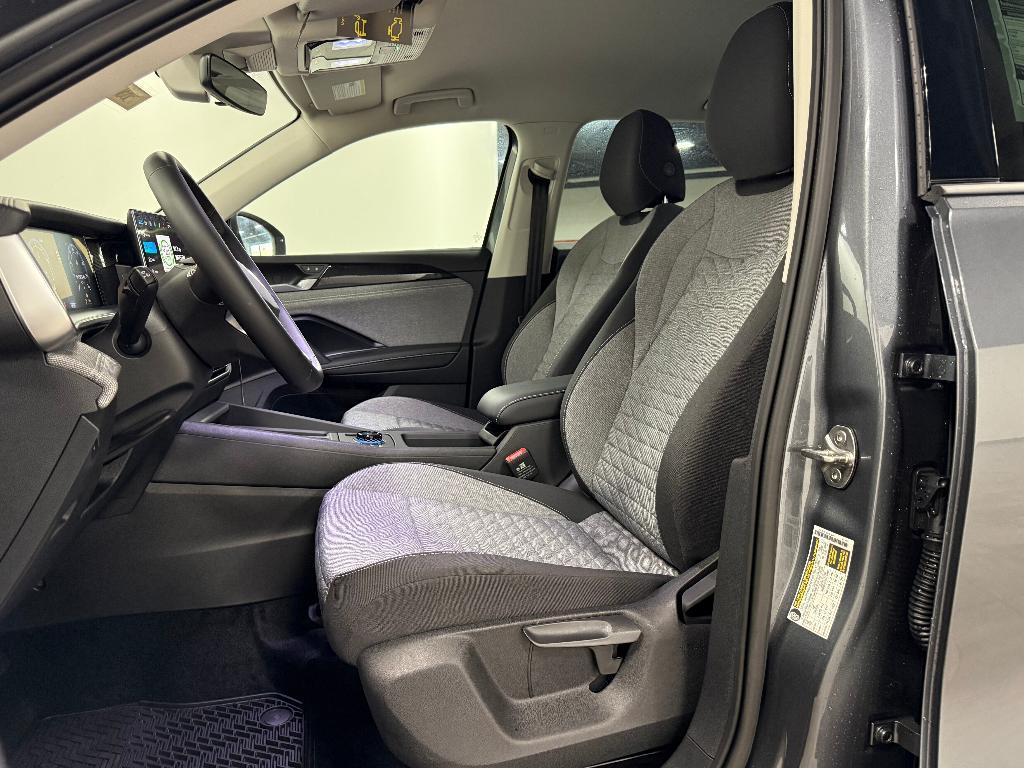 new 2025 Volkswagen Tiguan car, priced at $28,518