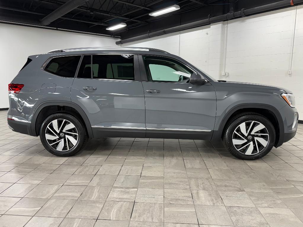 new 2025 Volkswagen Atlas car, priced at $45,687