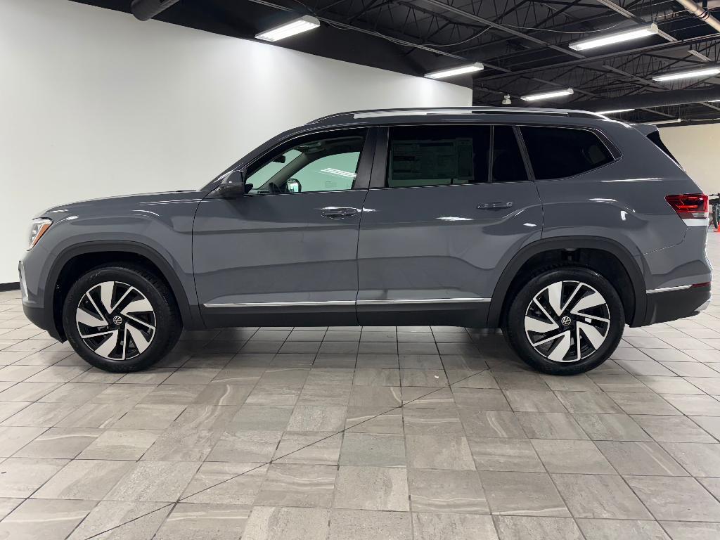 new 2025 Volkswagen Atlas car, priced at $45,687