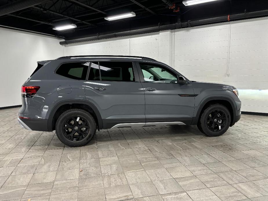 new 2025 Volkswagen Atlas car, priced at $48,271