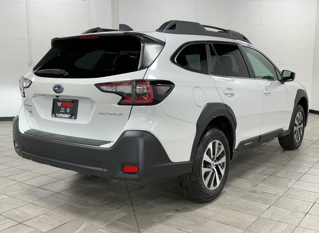 used 2025 Subaru Outback car, priced at $33,000