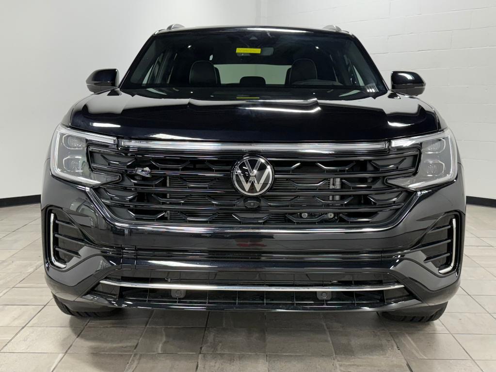 new 2026 Volkswagen Atlas Cross Sport car, priced at $53,324