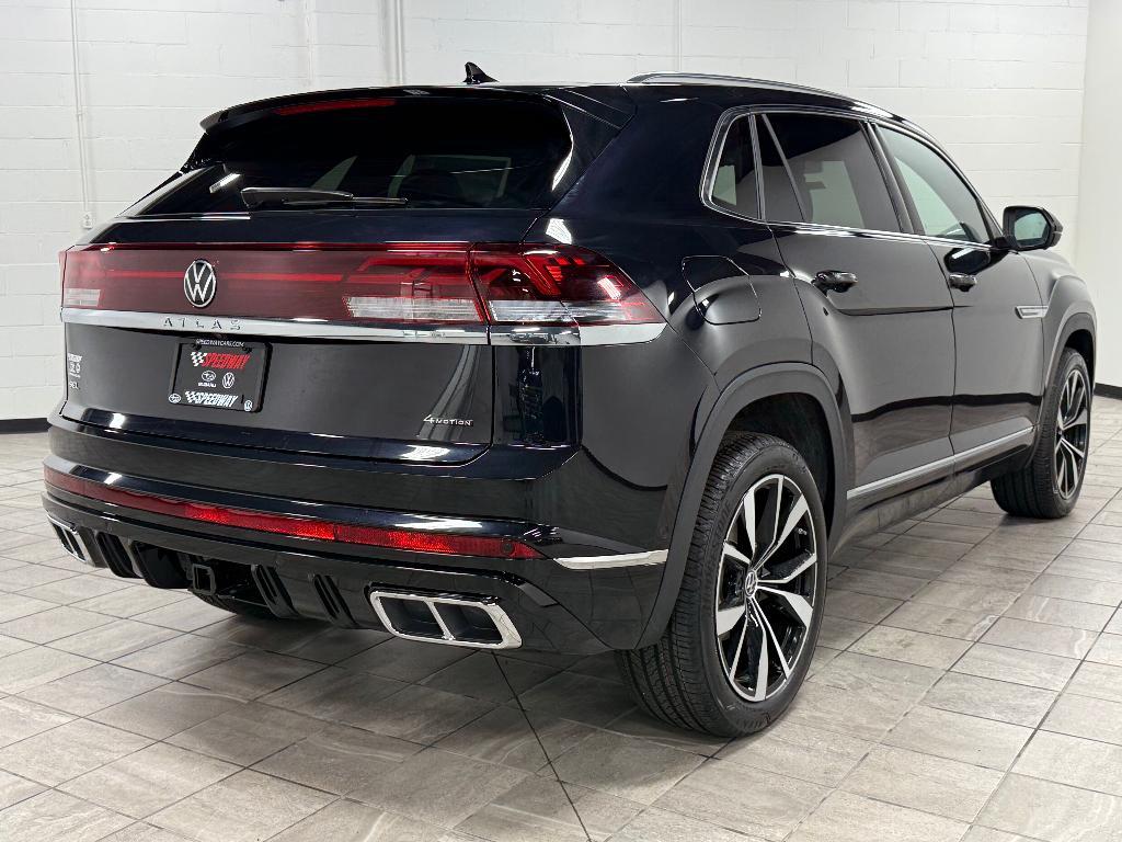 new 2026 Volkswagen Atlas Cross Sport car, priced at $53,324
