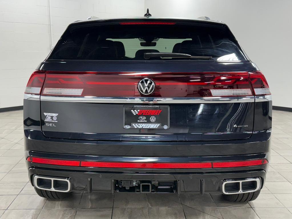 new 2026 Volkswagen Atlas Cross Sport car, priced at $53,324