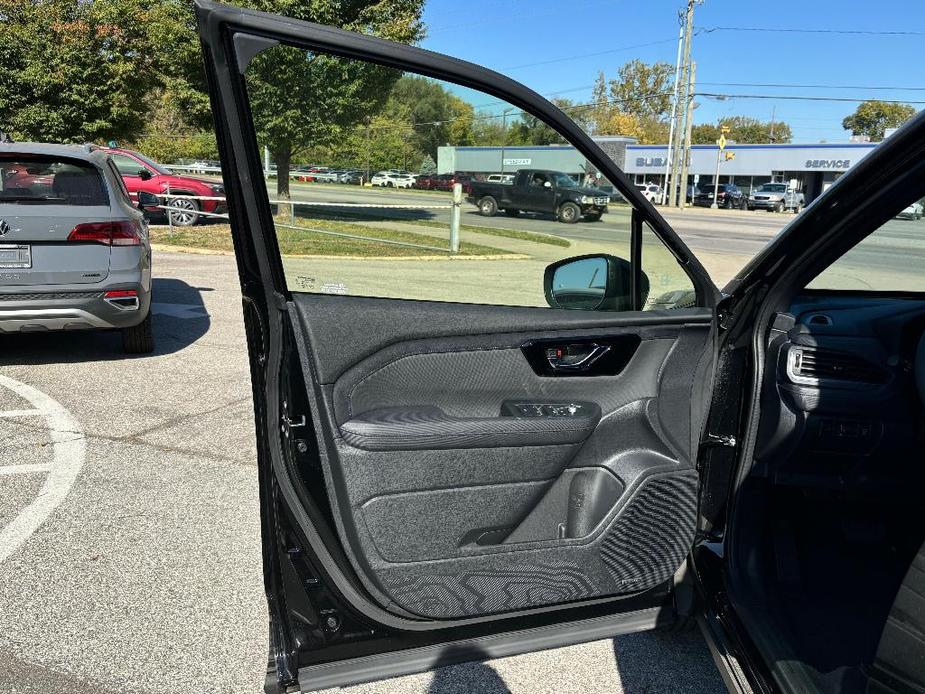 new 2025 Subaru Forester car, priced at $39,702