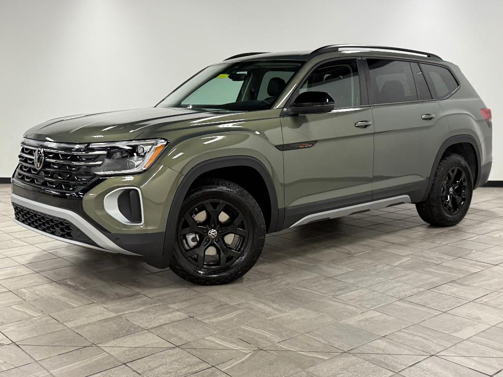 new 2025 Volkswagen Atlas car, priced at $44,327