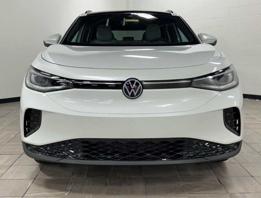 new 2025 Volkswagen ID.4 car, priced at $51,716