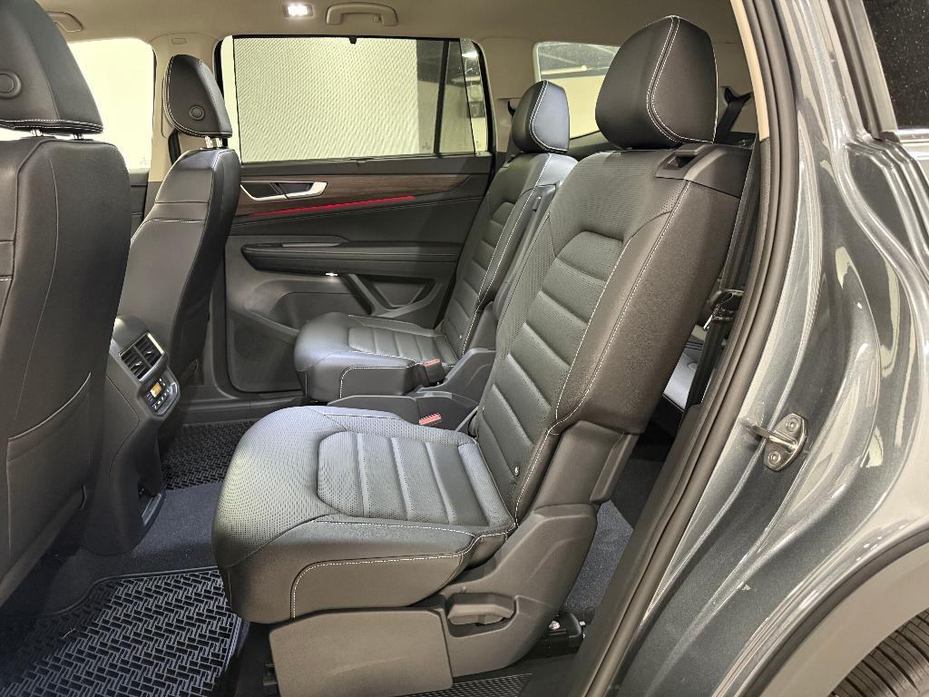 new 2025 Volkswagen Atlas car, priced at $46,247