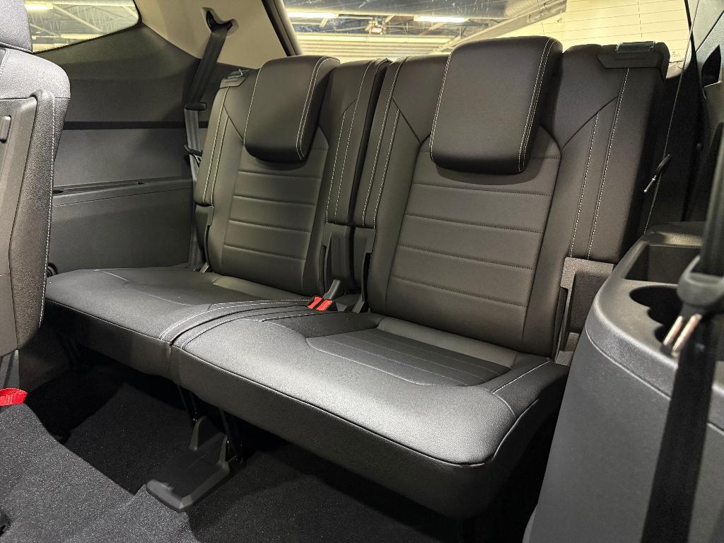 new 2025 Volkswagen Atlas car, priced at $44,502