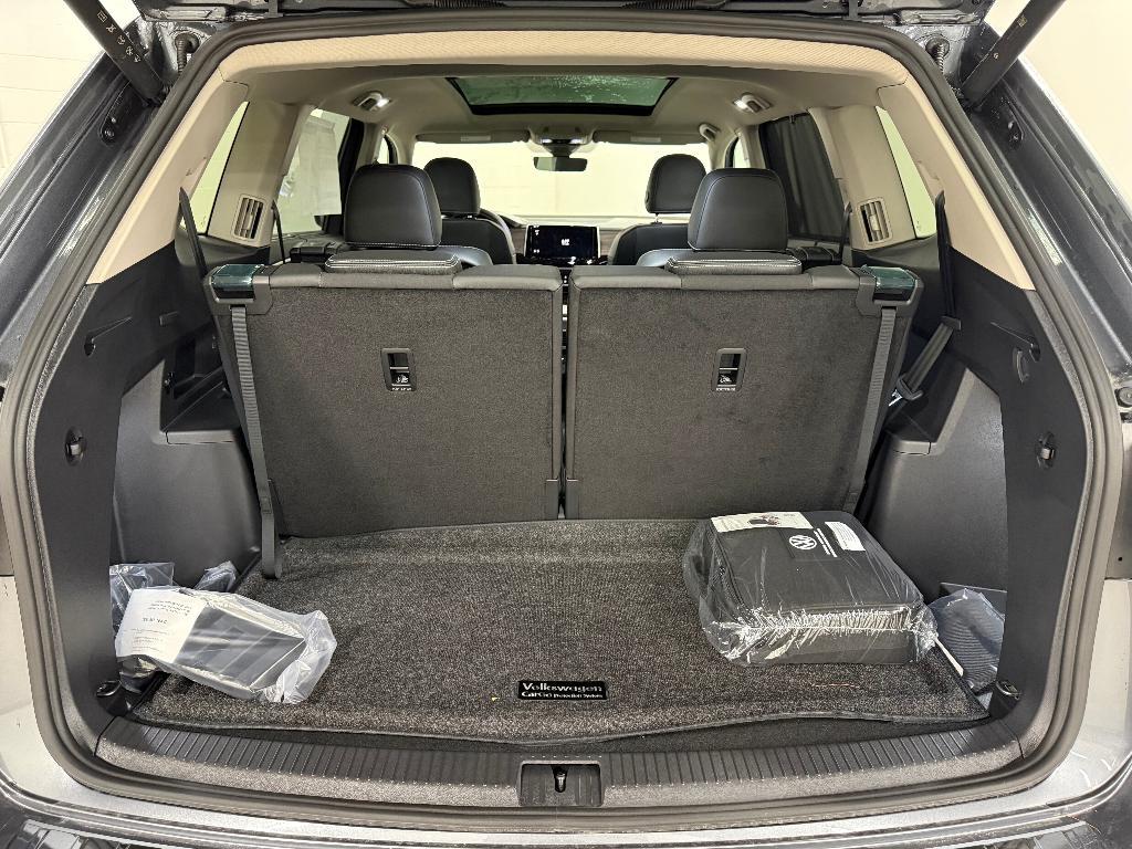 new 2025 Volkswagen Atlas car, priced at $46,247