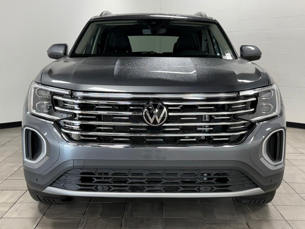 new 2025 Volkswagen Atlas car, priced at $46,247