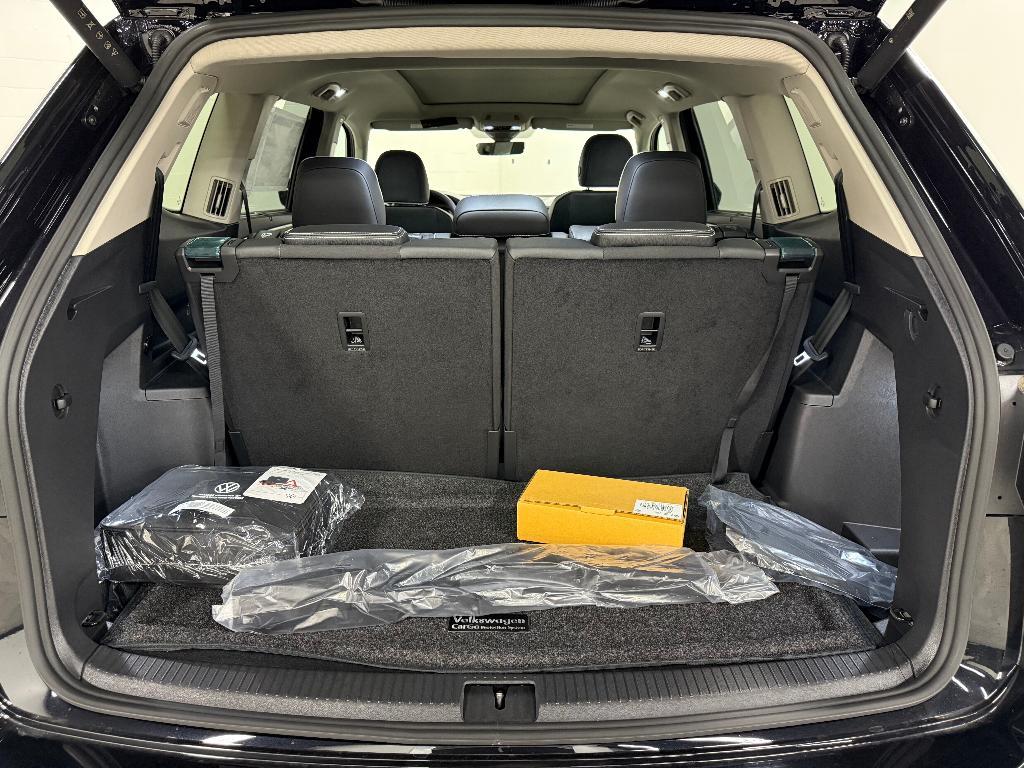new 2025 Volkswagen Atlas car, priced at $48,266