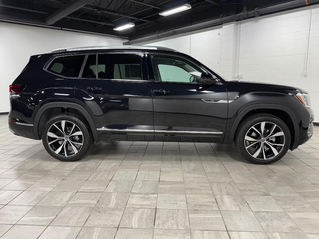 new 2025 Volkswagen Atlas car, priced at $48,266