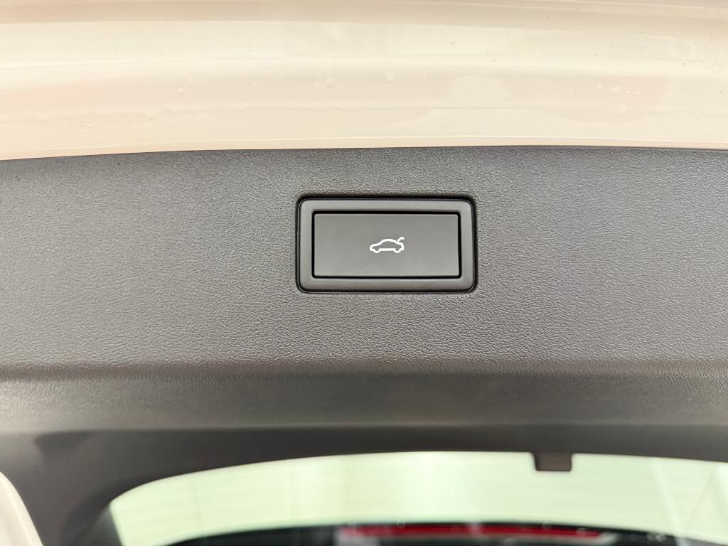 new 2025 Volkswagen Tiguan car, priced at $36,771